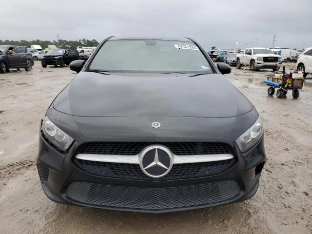 Mercedes-Benz A 220 2.0L 4 Front-wheel Drive, снимка 8 - Автомобили и джипове - 49491259