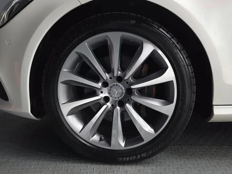 Mercedes-Benz CLS 250 W218 D 4Matic, снимка 5 - Автомобили и джипове - 55940577