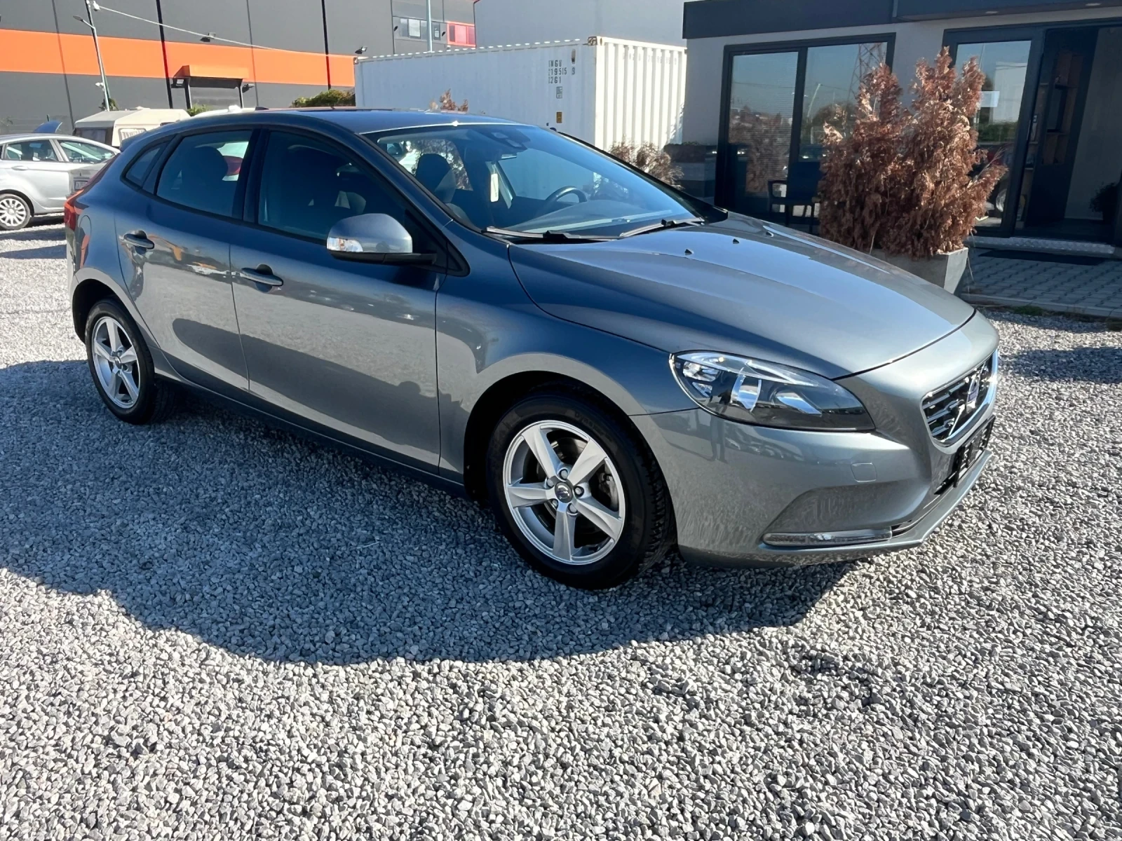 Volvo V40 2.0D-120 k.c. /EURO 6B/ - изображение 8