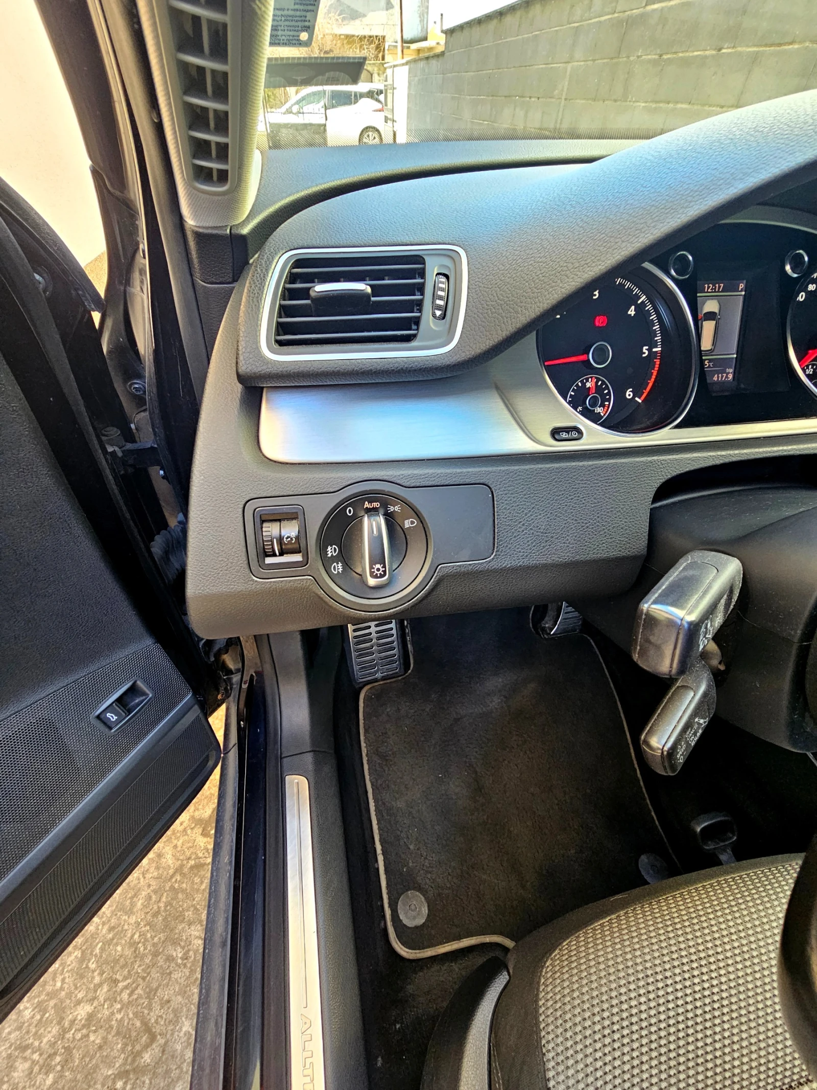 VW Passat Alltrack 170 - изображение 10