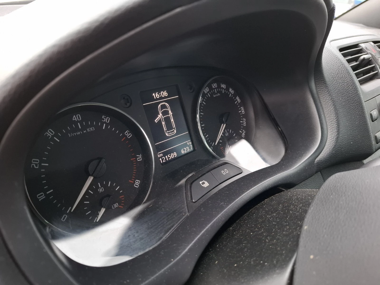 Skoda Fabia АВТОМАТИК+ MONTE-CARLO - изображение 9