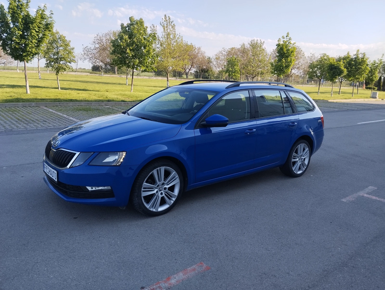 Skoda Octavia 2.0tdi DSG Navi 4x4 - изображение 3