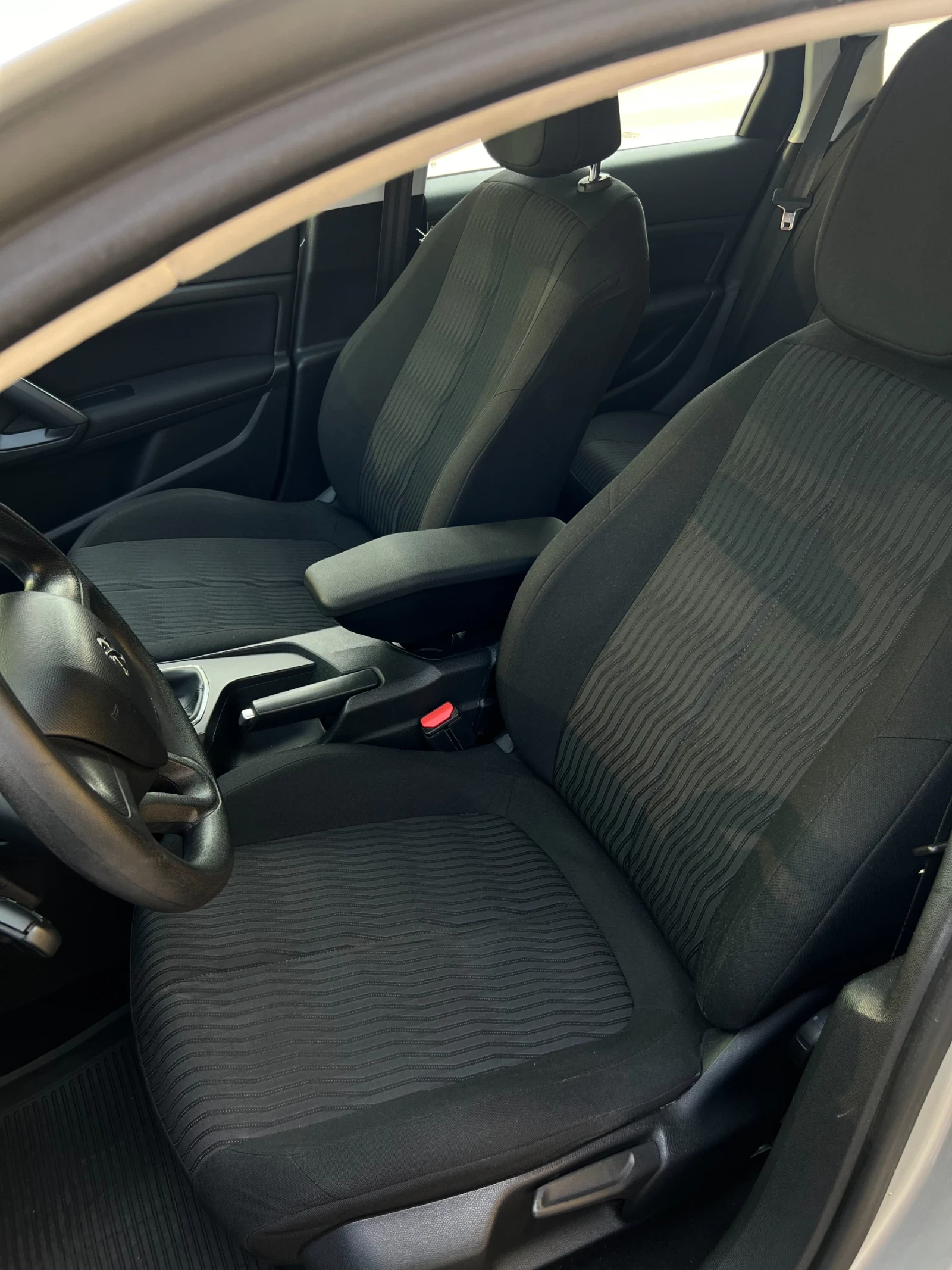 Peugeot 308  - изображение 8