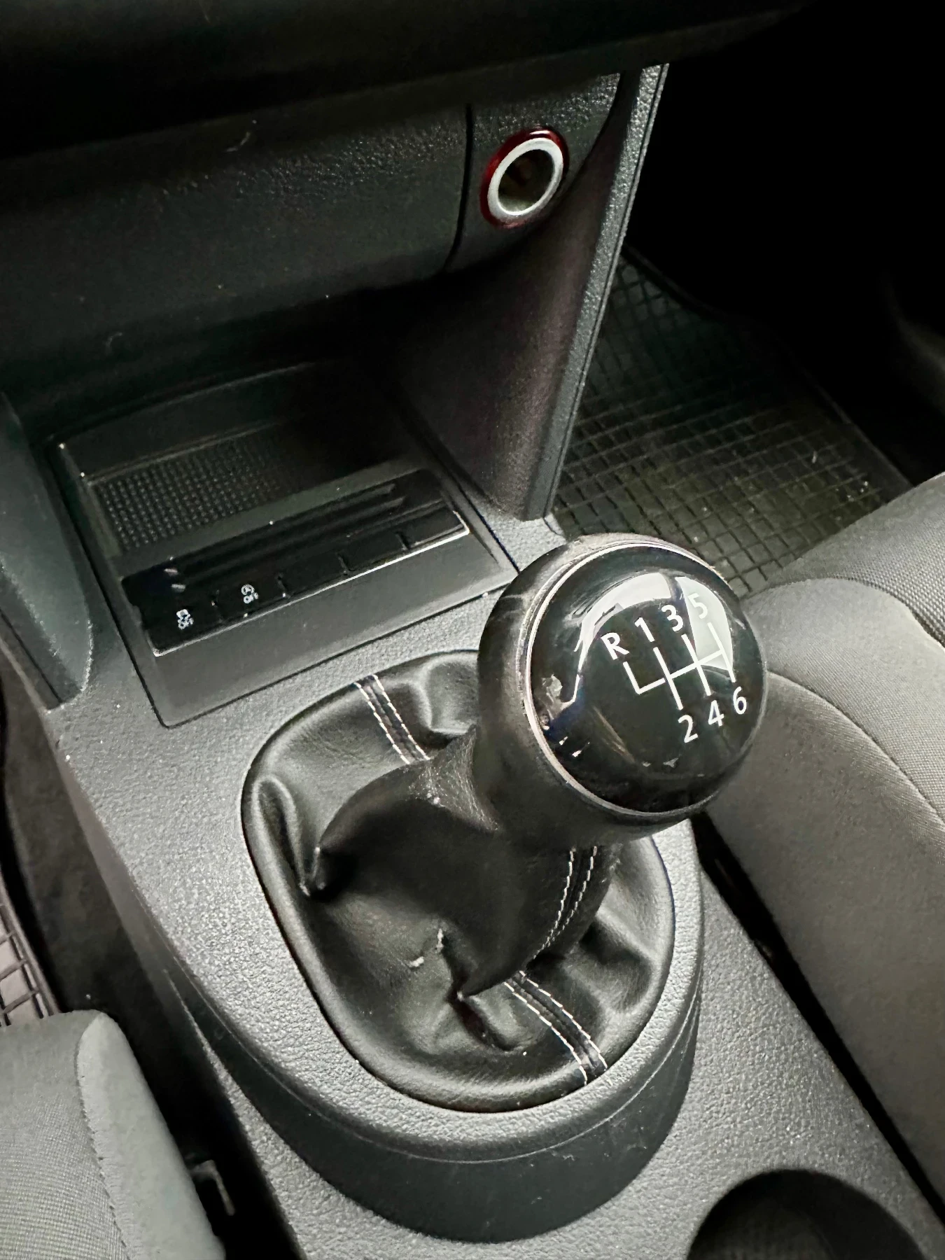 VW Touran 105�.� 6+ 1 | Mobile.bg � ����������� 13