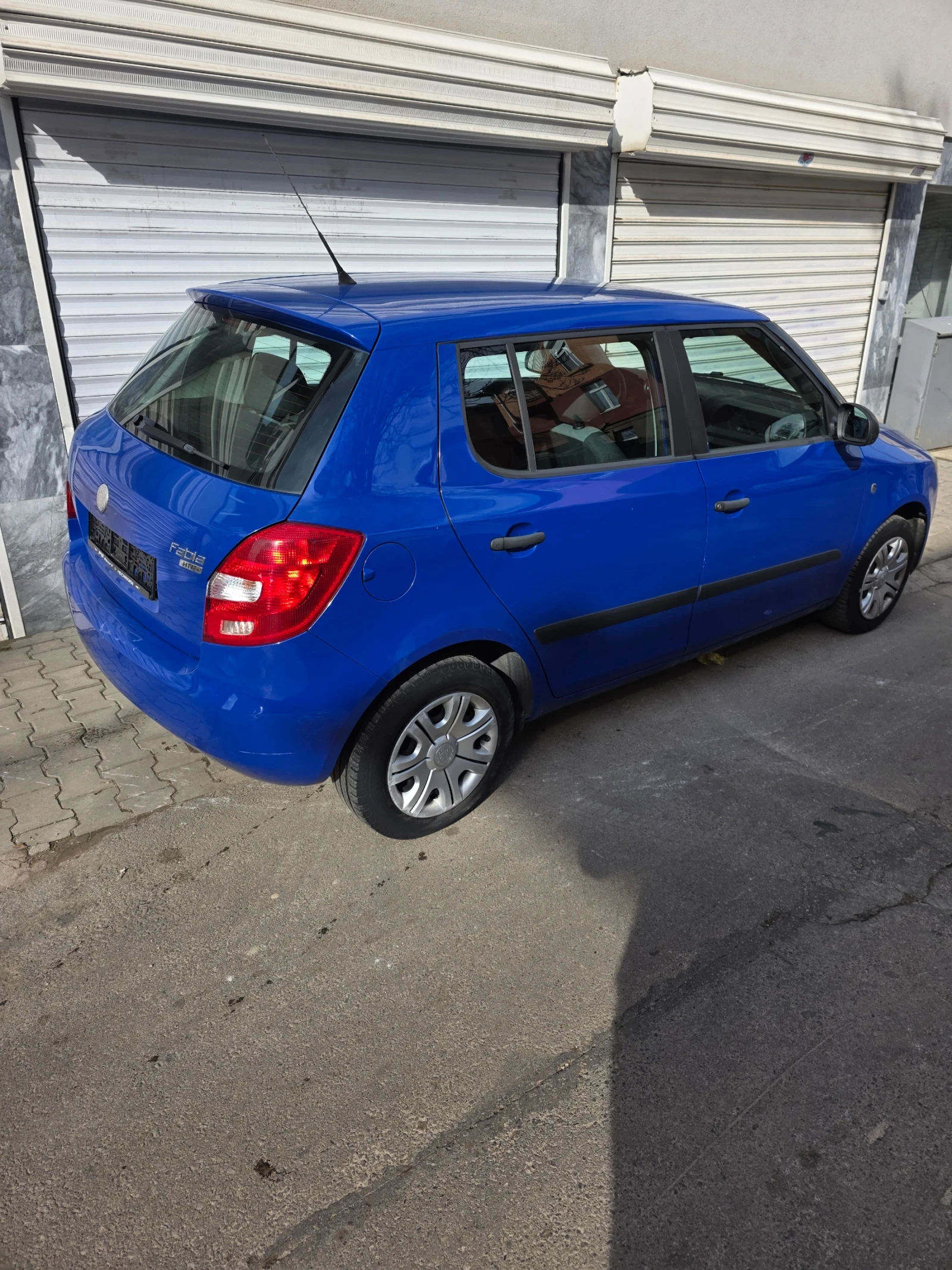 Skoda Fabia 1.2i 70кс топ - изображение 4