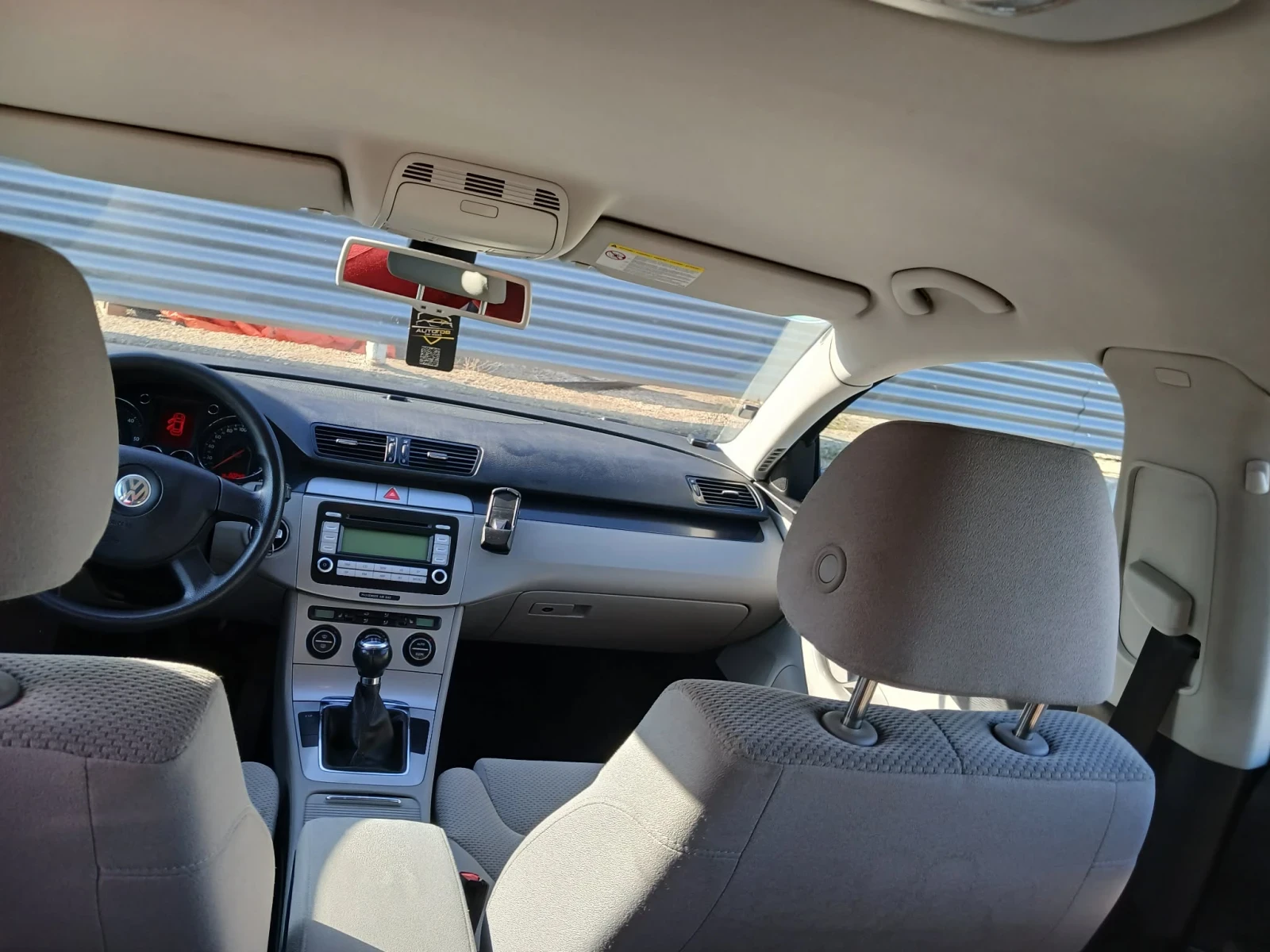 VW Passat 2.0 TDI, снимка 9 - Автомобили и джипове - 53866948