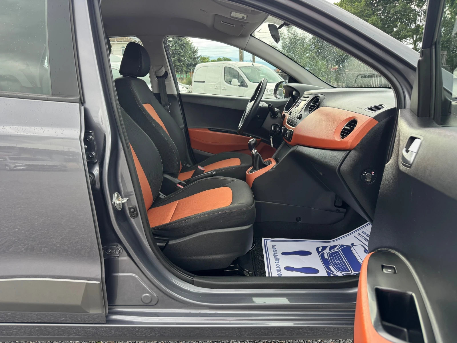 Hyundai I10 1.2i YES Edition!! Klimatronik!!! EURO 6!!, снимка 14 - Автомобили и джипове - 54645718