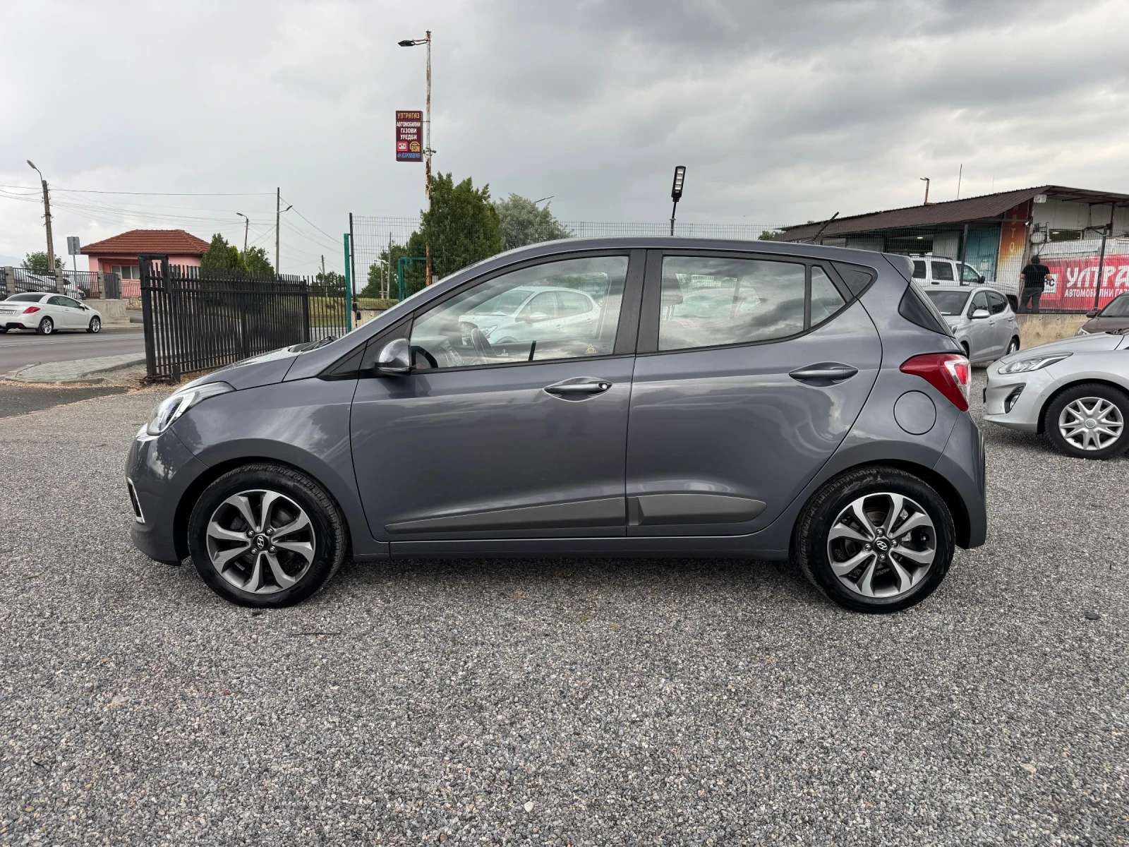 Hyundai I10 1.2i YES Edition!! Klimatronik!!! EURO 6!!, снимка 3 - Автомобили и джипове - 54645718