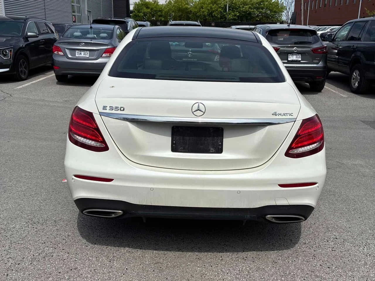 Mercedes-Benz E 350 4MATIC* BURMESTER* AMBIENTNO* HEAD-UP* , снимка 4 - Автомобили и джипове - 54783887