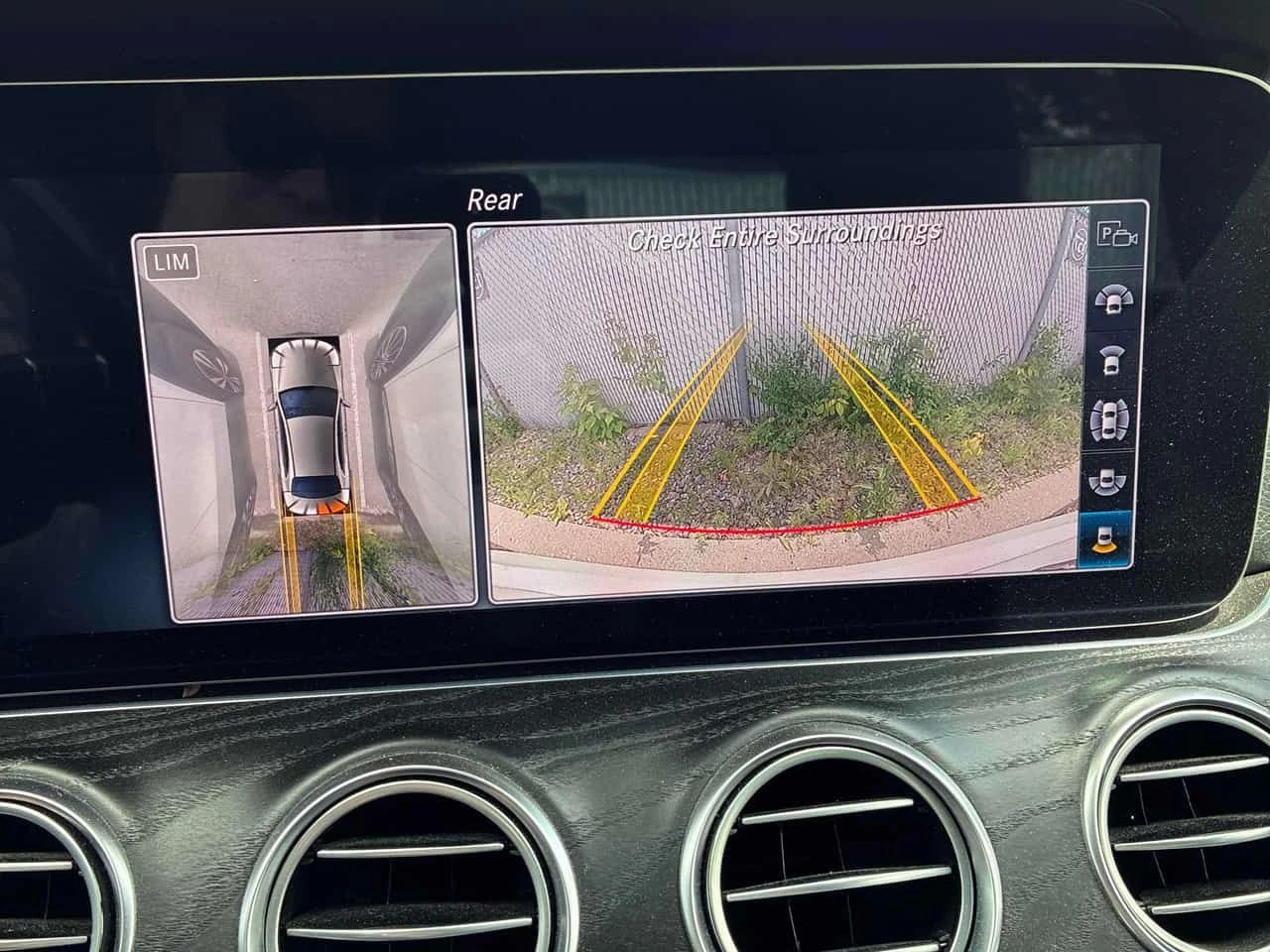 Mercedes-Benz E 350 4MATIC* BURMESTER* AMBIENTNO* HEAD-UP* , снимка 12 - Автомобили и джипове - 54783887