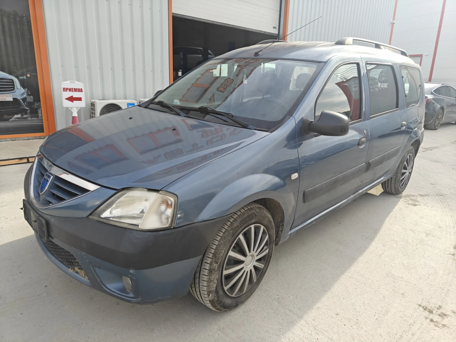 Dacia Logan 6+ 1 ГАЗ КЛИМА