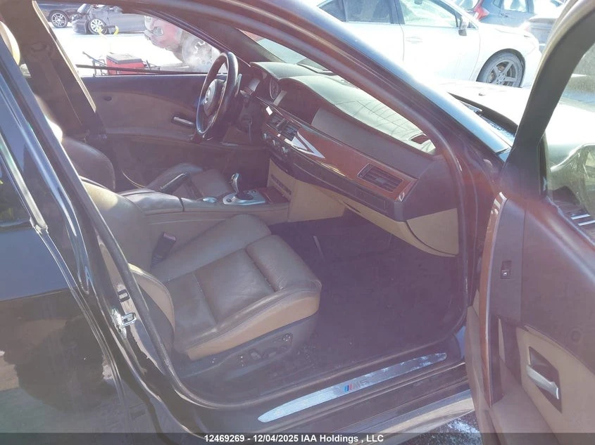 BMW M5 Автокредит Цена до България, снимка 11 - Автомобили и джипове - 55146398