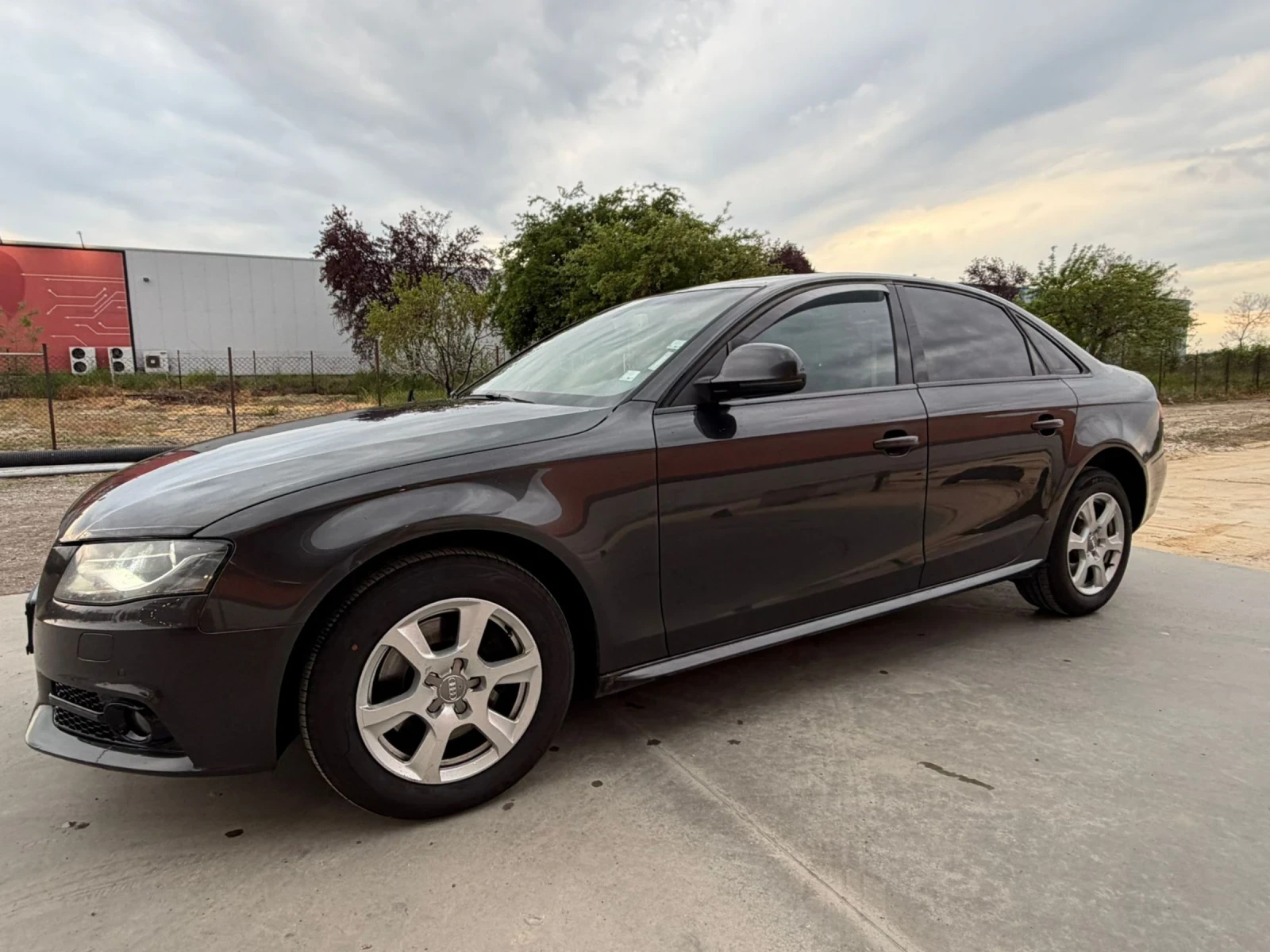 Audi A4, снимка 5 - Автомобили и джипове - 55225133