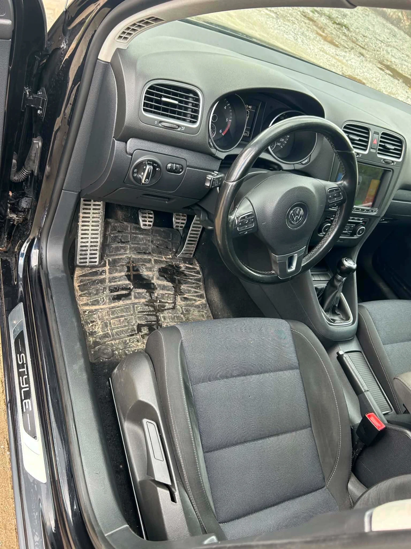 VW Golf 4X4, снимка 11 - Автомобили и джипове - 55342300