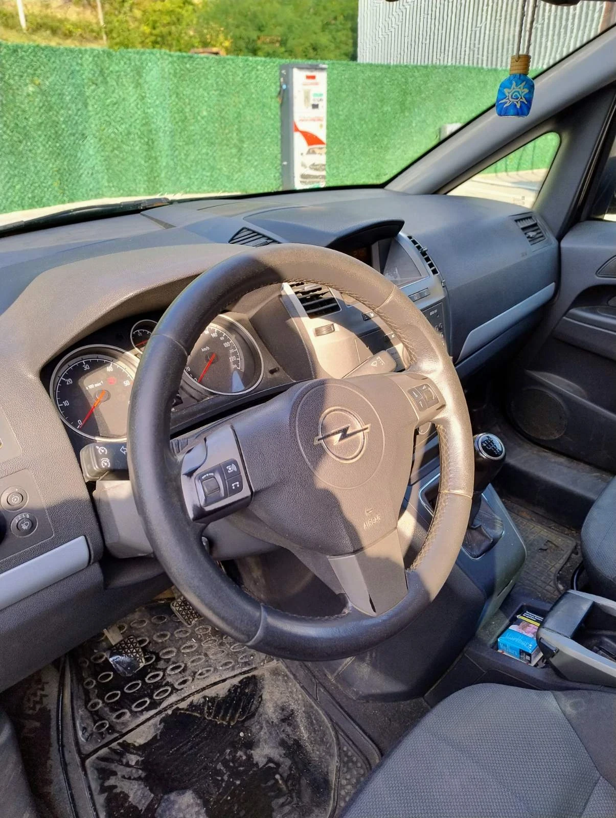 Opel Zafira, снимка 9 - Автомобили и джипове - 55671920