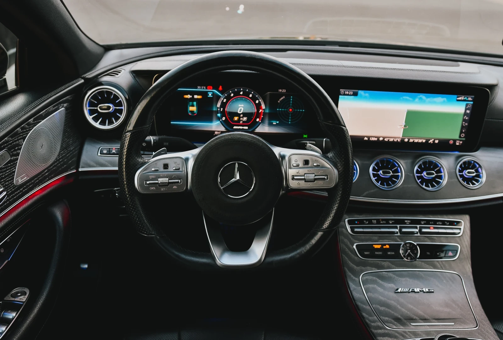 Mercedes-Benz CLS 400 * ПОДГРЕВ * ОБДУХВАНЕ * BURMESTER * 360 camera * F, снимка 10 - Автомобили и джипове - 55949735