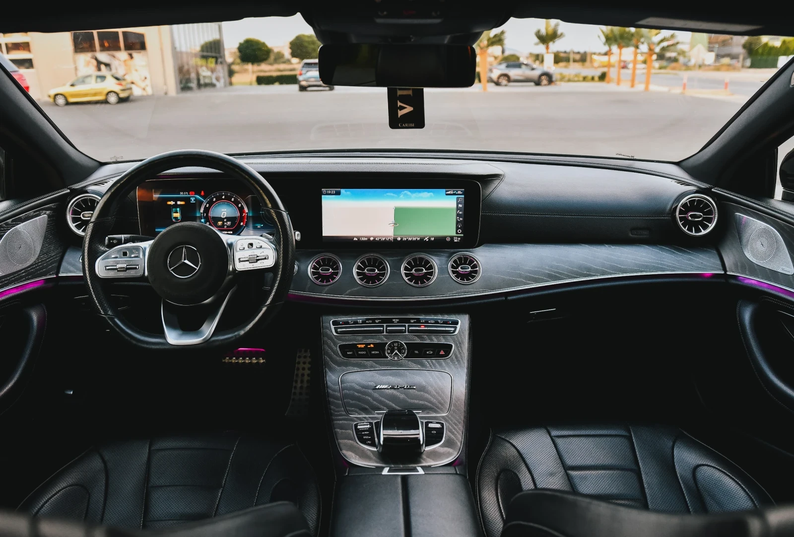 Mercedes-Benz CLS 400 * ПОДГРЕВ * ОБДУХВАНЕ * BURMESTER * 360 camera * F, снимка 9 - Автомобили и джипове - 55949735