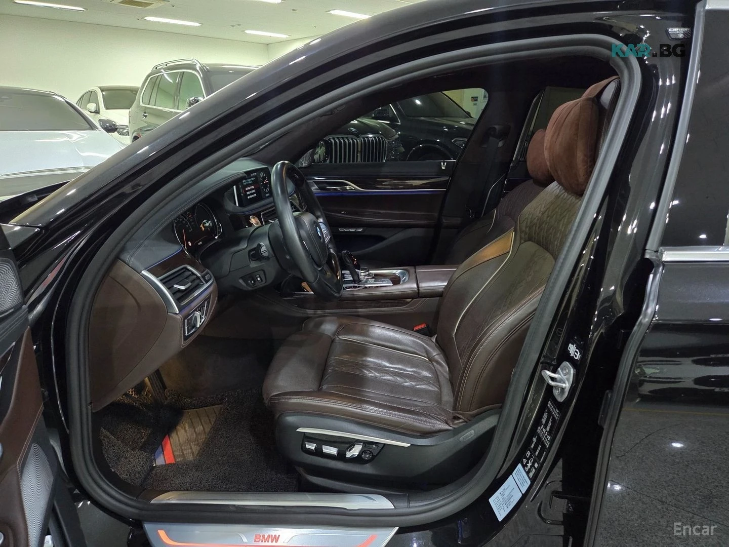 BMW 750 Li xDrive* HUD* 360* МОНИТОРИ* МАСАЖИ* ТАБЛЕТ, снимка 6 - Автомобили и джипове - 56006914