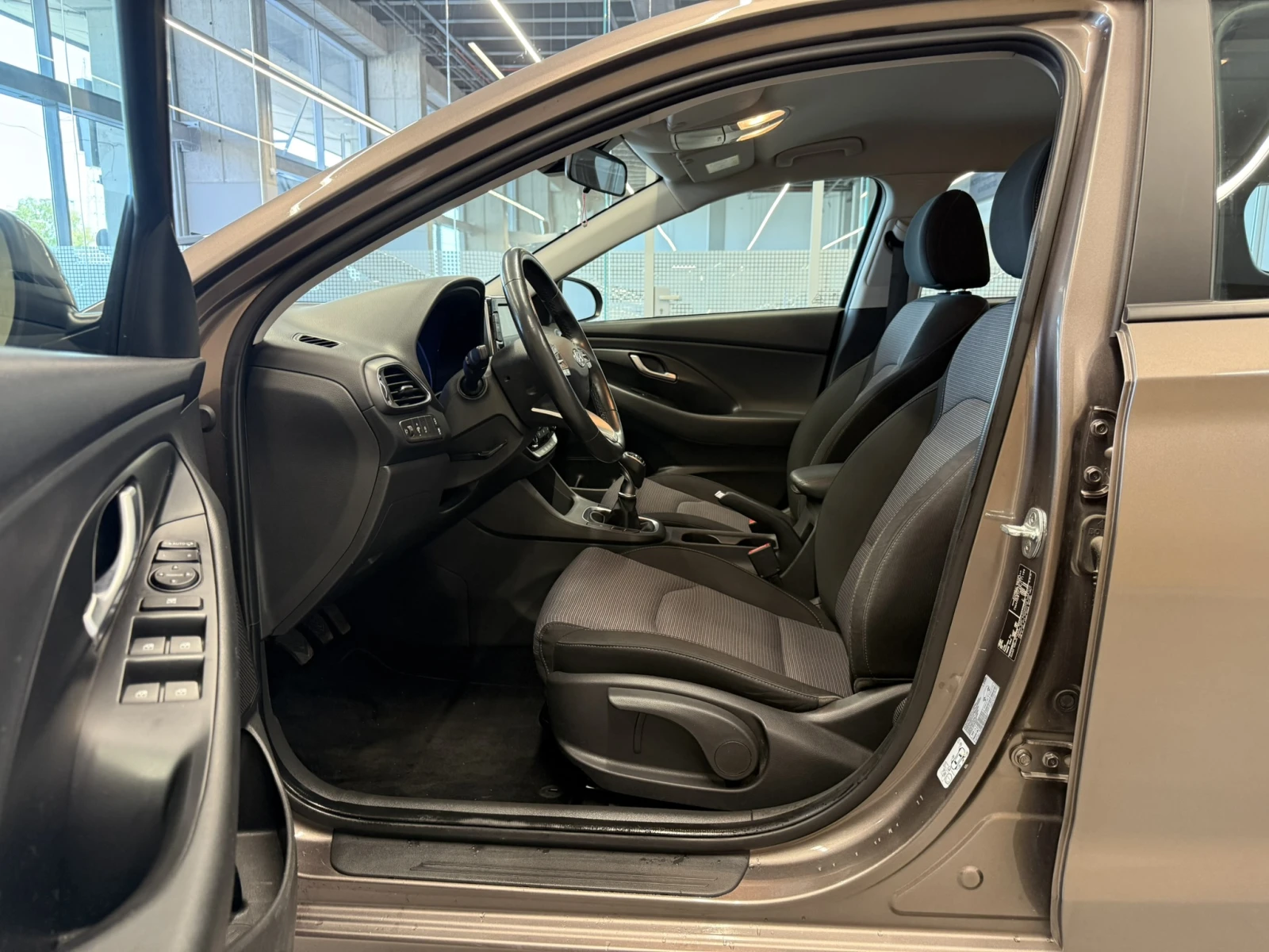 Hyundai I30 COMFORT, снимка 15 - Автомобили и джипове - 56222085