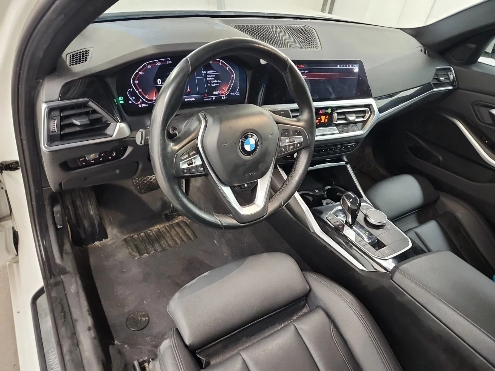 BMW 330, снимка 10 - Автомобили и джипове - 56683235
