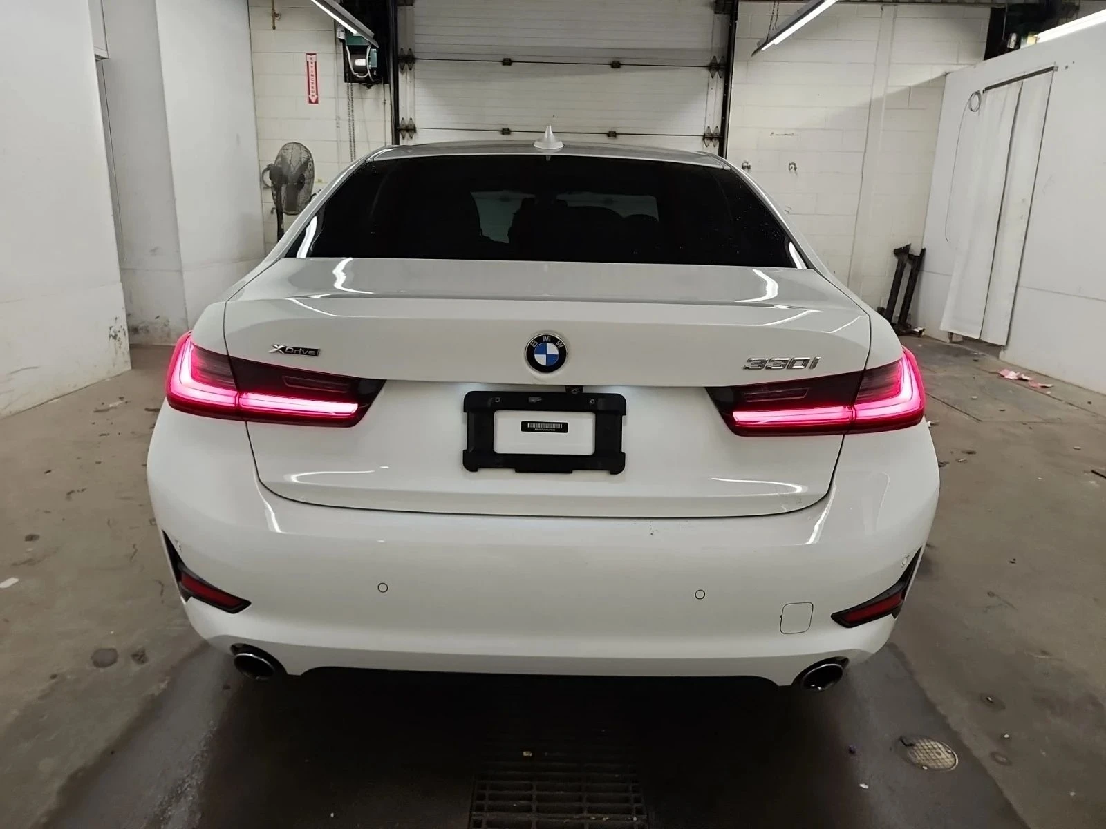 BMW 330, снимка 6 - Автомобили и джипове - 56683235