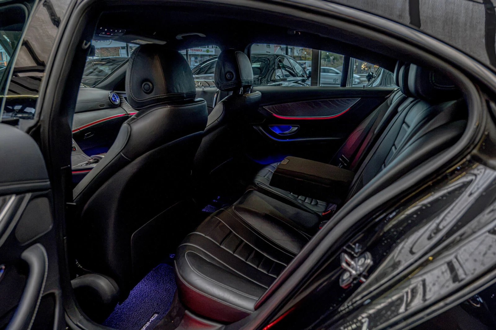 Mercedes-Benz CLS 350 AMG Styling/4Matic/Ambient/������ 360/73500km ���� | Mobile.bg � ����������� 9