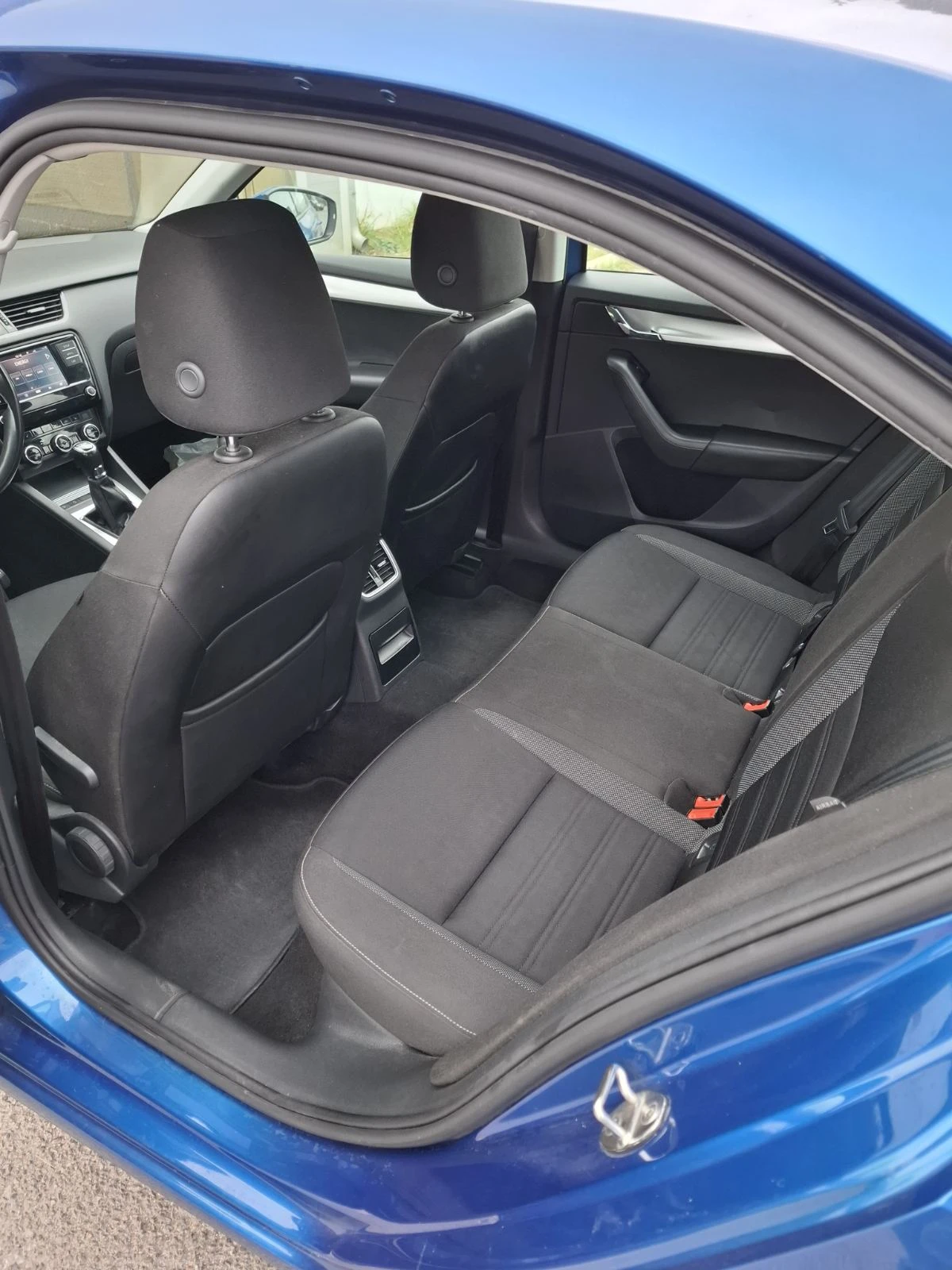 Skoda Octavia, снимка 7 - Автомобили и джипове - 56744948