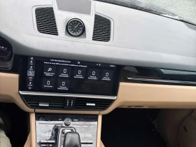 Porsche Cayenne * E Hybrid * ПАНОРАМА* КАМЕРА* ОБДУХВАНЕ* , снимка 9