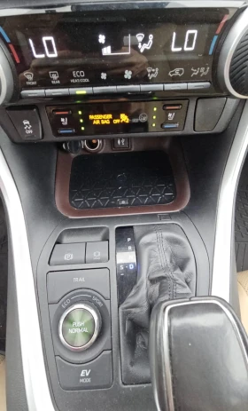 Toyota Rav4 HYBRID LIMITED * JBL * МЪРТВА ТОЧКА * ОБДУХВАНЕ * , снимка 7