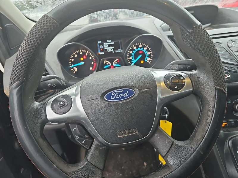 Ford Escape * S* CARFAX* АВТОФИНАНСИРАНЕ* , снимка 7 - Автомобили и джипове - 49528385