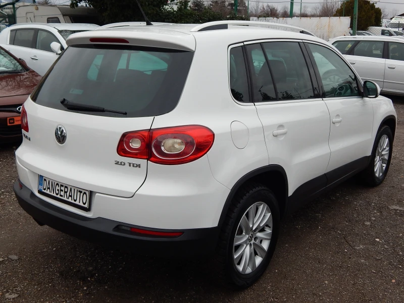 VW Tiguan 2.0TDI* 4X4* 228000km* , снимка 4 - Автомобили и джипове - 53260013
