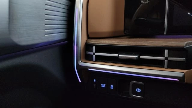 Hyundai Santa fe Prestige | HUD | 360 Камера | Панорама | 7 Места, снимка 9 - Автомобили и джипове - 54811965