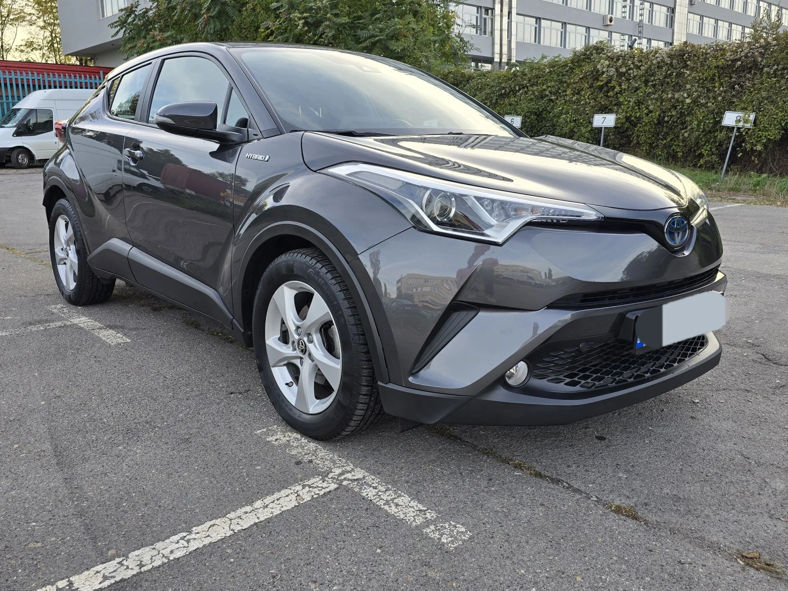 Toyota C-HR 1.8Hybrid - изображение 3