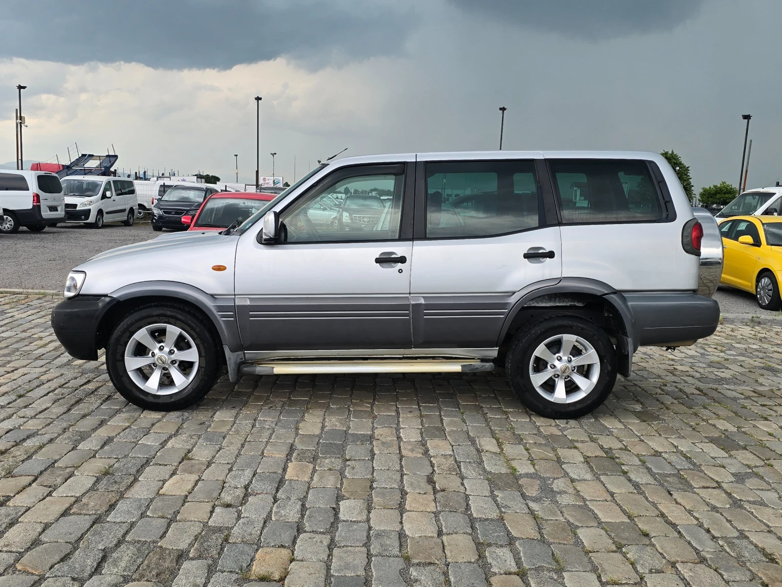 Nissan Terrano 2.7D 6+ 1 места 2005 година ИТАЛИЯ - изображение 4