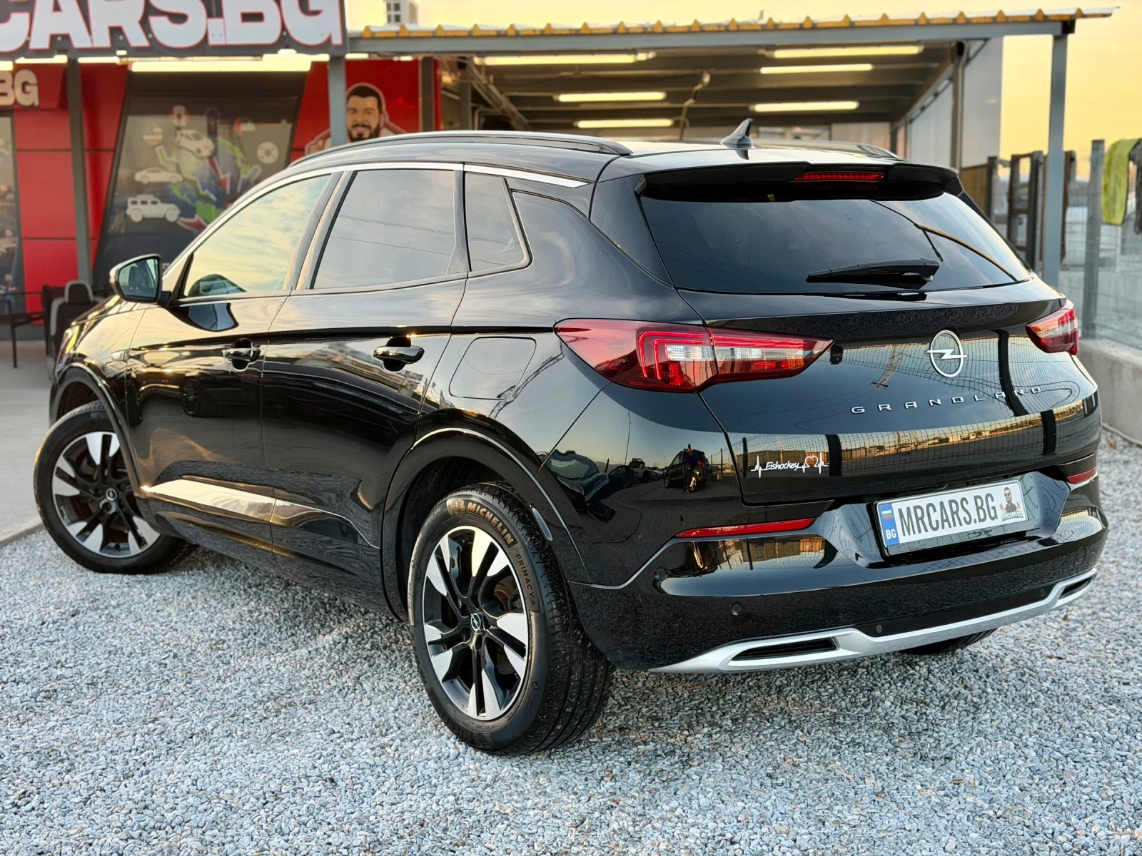 Opel Grandland X 1.6 i / Plug - in Hybrid / ULTIMATE - изображение 4