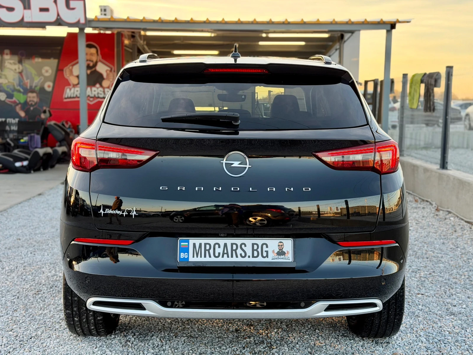 Opel Grandland X 1.6 i / Plug - in Hybrid / ULTIMATE - изображение 5