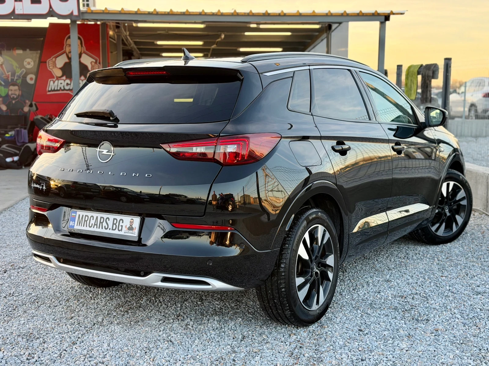 Opel Grandland X 1.6 i / Plug - in Hybrid / ULTIMATE - изображение 6