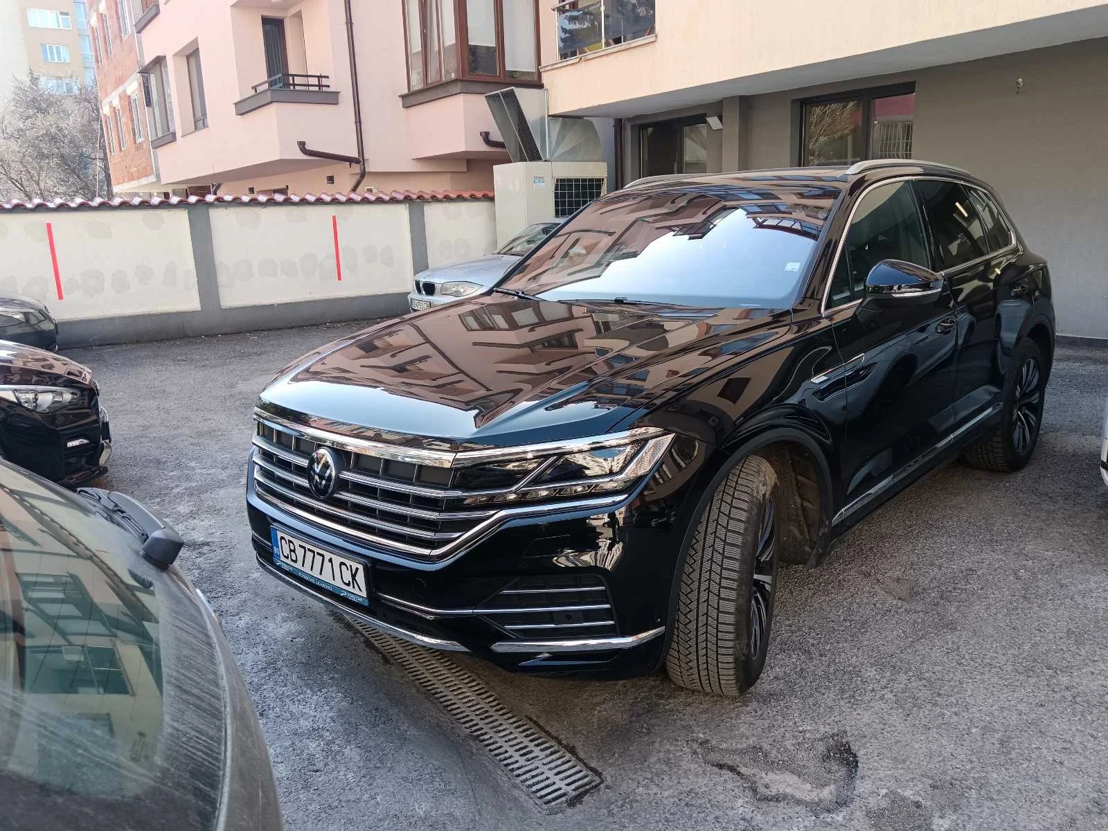 VW Touareg 3 TDI 286 конски сили, снимка 2 - Автомобили и джипове - 53820179