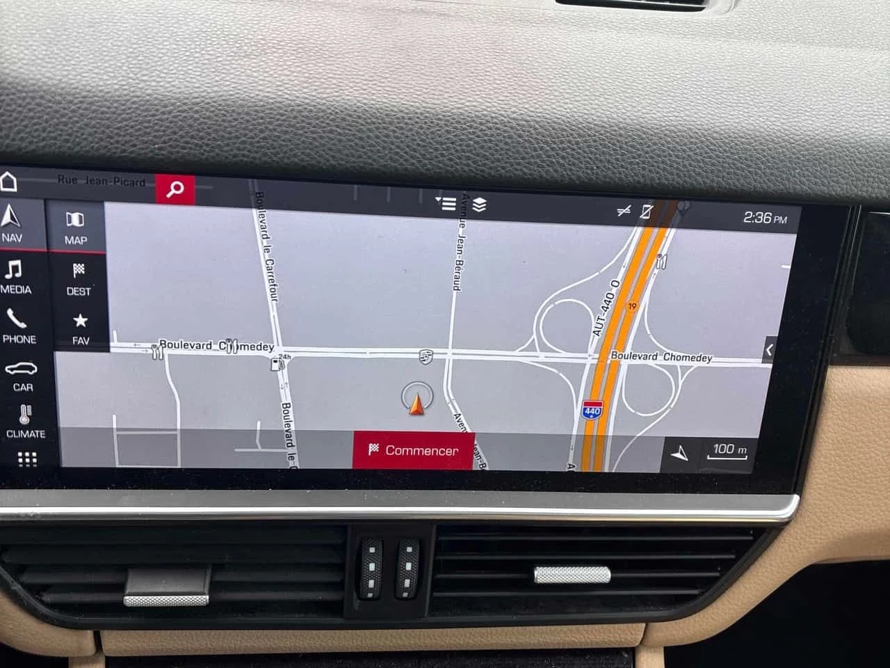 Porsche Cayenne * E Hybrid * ПАНОРАМА* КАМЕРА* ОБДУХВАНЕ* , снимка 12 - Автомобили и джипове - 54145009