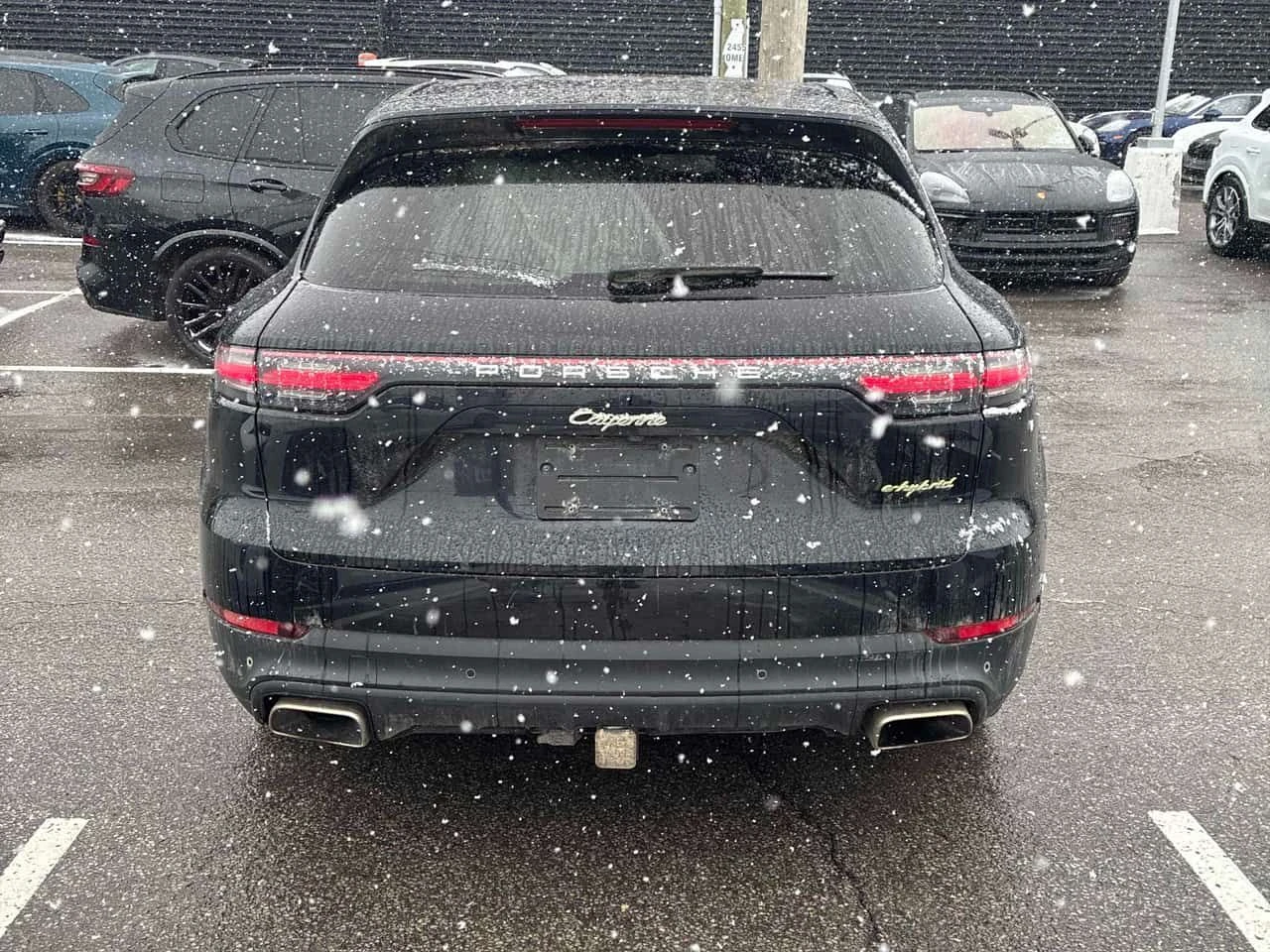 Porsche Cayenne * E Hybrid * ПАНОРАМА* КАМЕРА* ОБДУХВАНЕ* , снимка 4 - Автомобили и джипове - 54145009