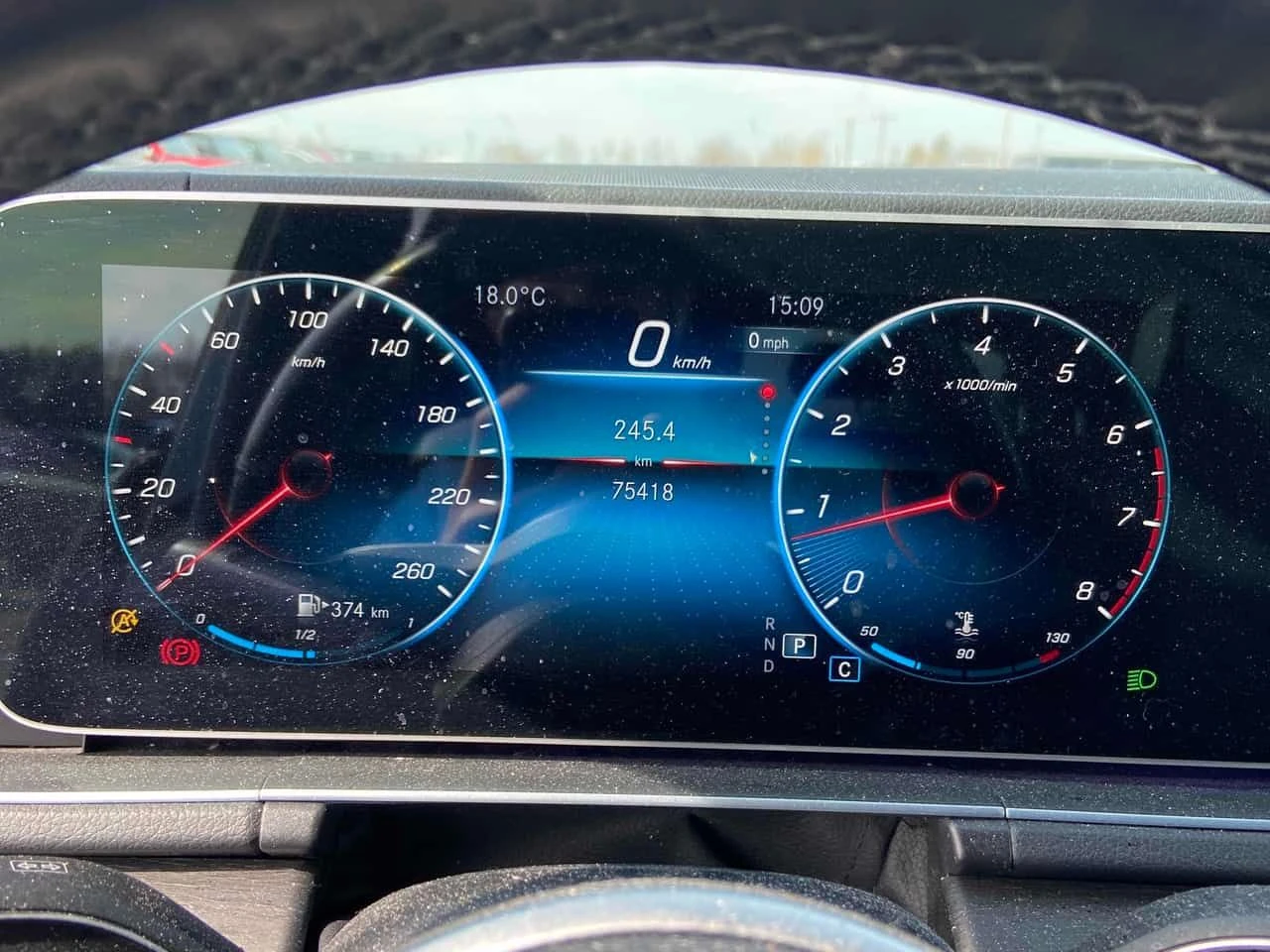 Mercedes-Benz GLE 350 * CARFAX * Дистроник * Burmester * 360 Камери * , снимка 8 - Автомобили и джипове - 54241203