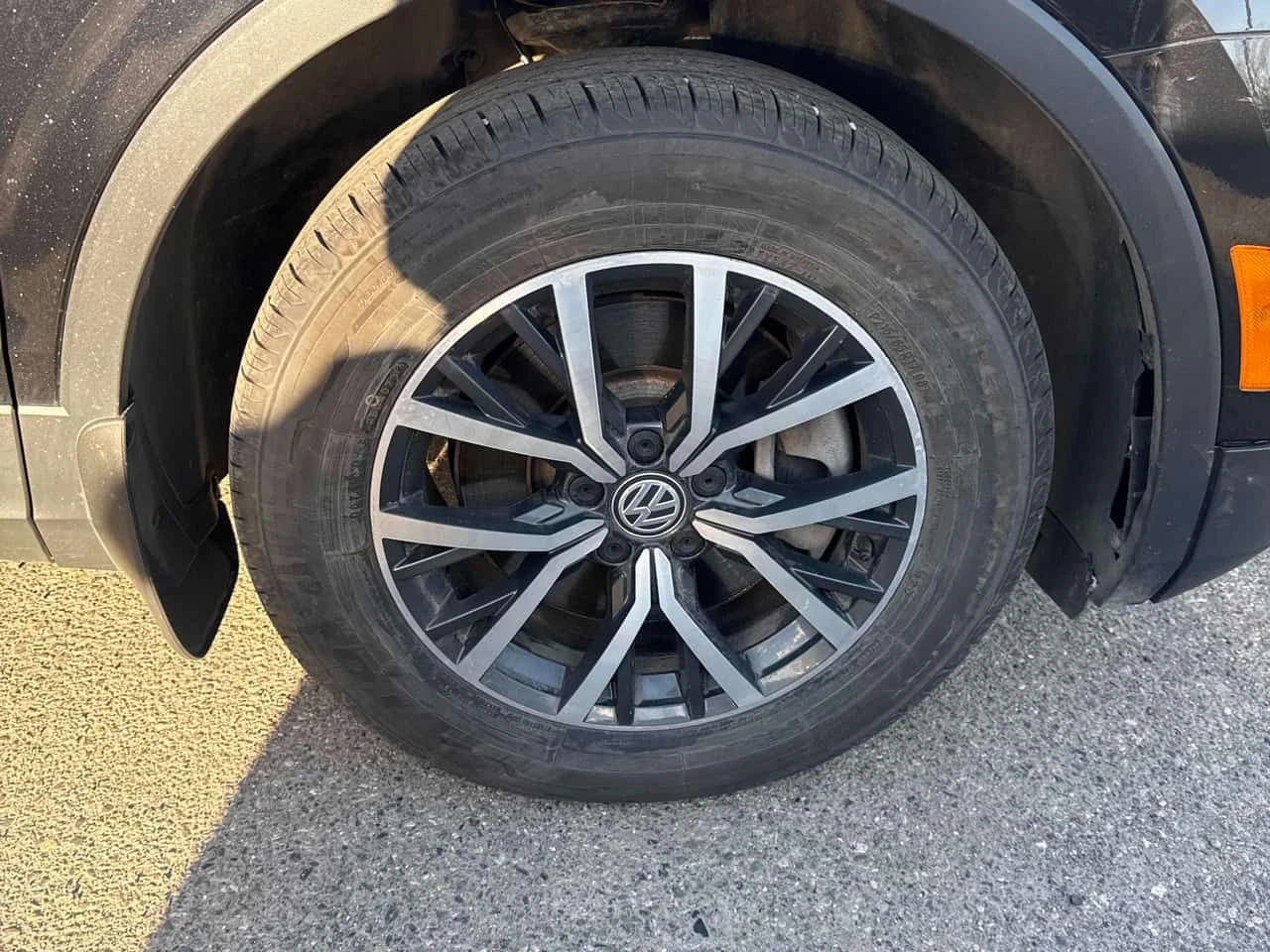 VW Tiguan * 4MOTION * CARFAX * ЦЕНА ДО БГ, снимка 7 - Автомобили и джипове - 54385002