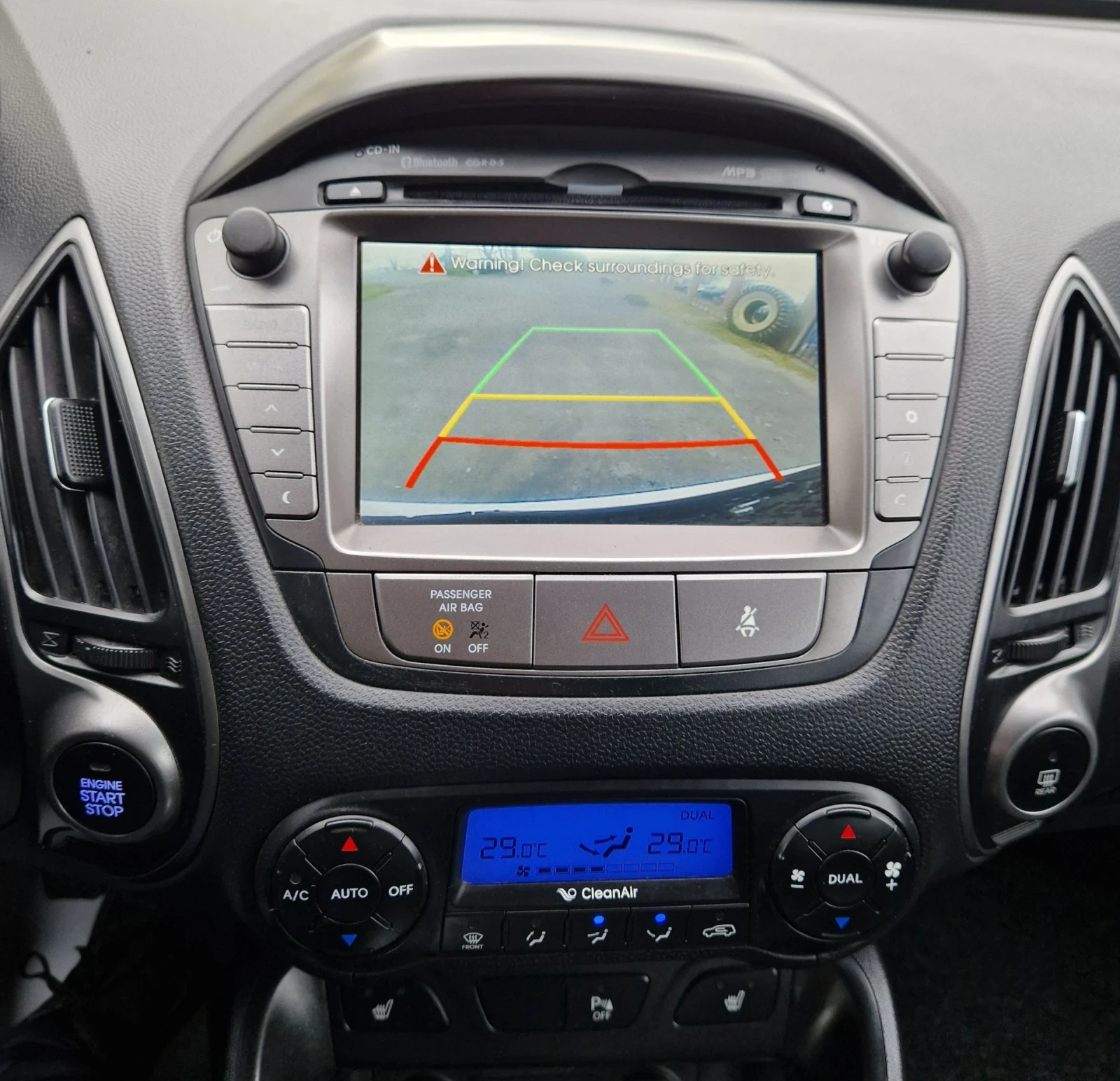 Hyundai IX35 1.7CRDi FaceLift, снимка 10 - Автомобили и джипове - 54428226