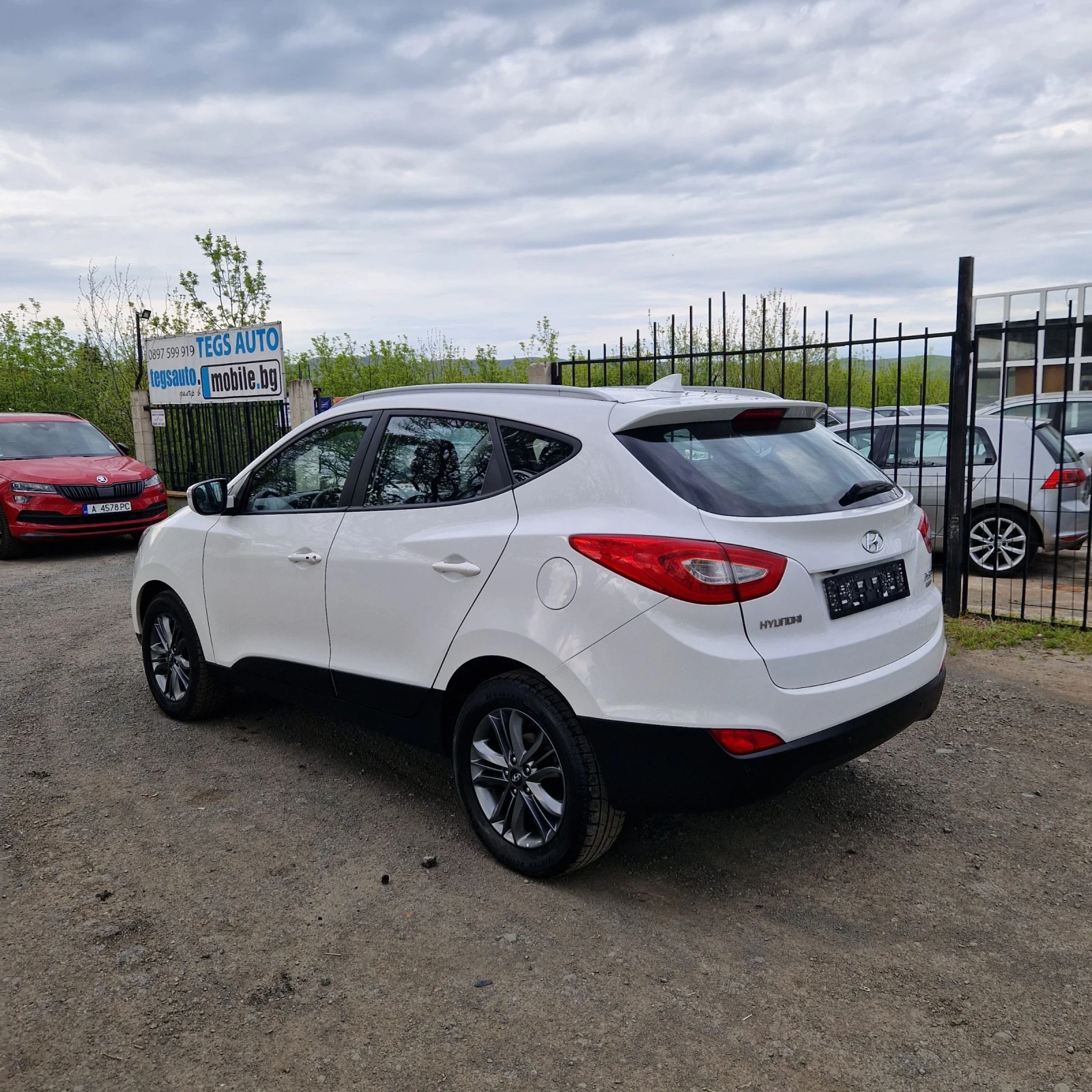 Hyundai IX35 1.7CRDi FaceLift, снимка 4 - Автомобили и джипове - 54428226
