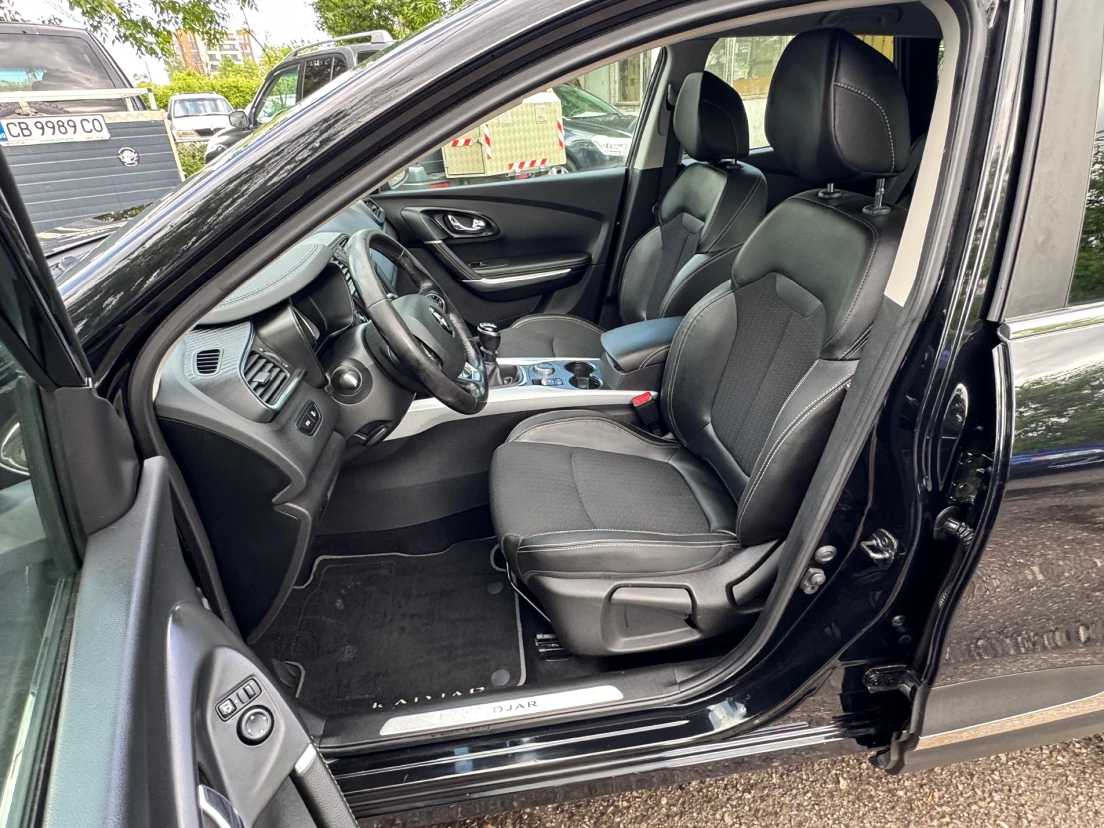 Renault Kadjar 125.000км! 4х4! Кожа ! Нави!, снимка 9 - Автомобили и джипове - 54579529