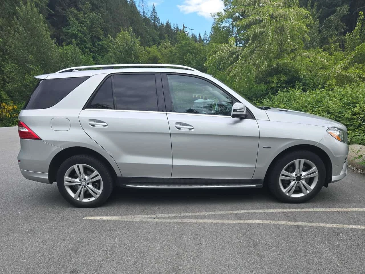 Mercedes-Benz ML 350 BlueTEC/ПОДГРЕВИ/ПАНОРАМА/АВТОФИНАНСИРАНЕ, снимка 4 - Автомобили и джипове - 54611782
