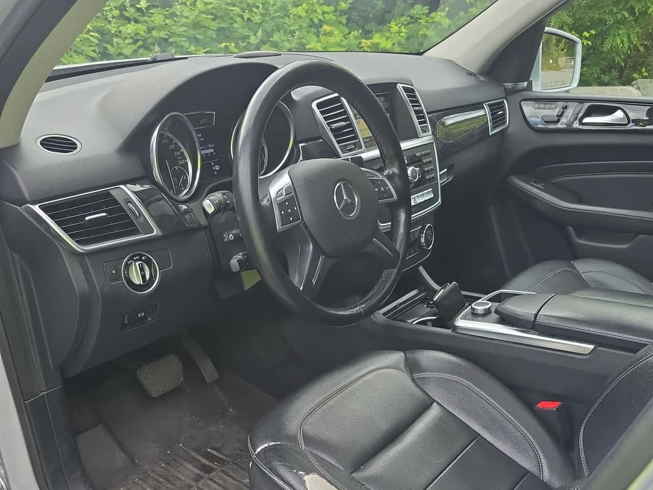 Mercedes-Benz ML 350 BlueTEC/ПОДГРЕВИ/ПАНОРАМА/АВТОФИНАНСИРАНЕ, снимка 7 - Автомобили и джипове - 54611782
