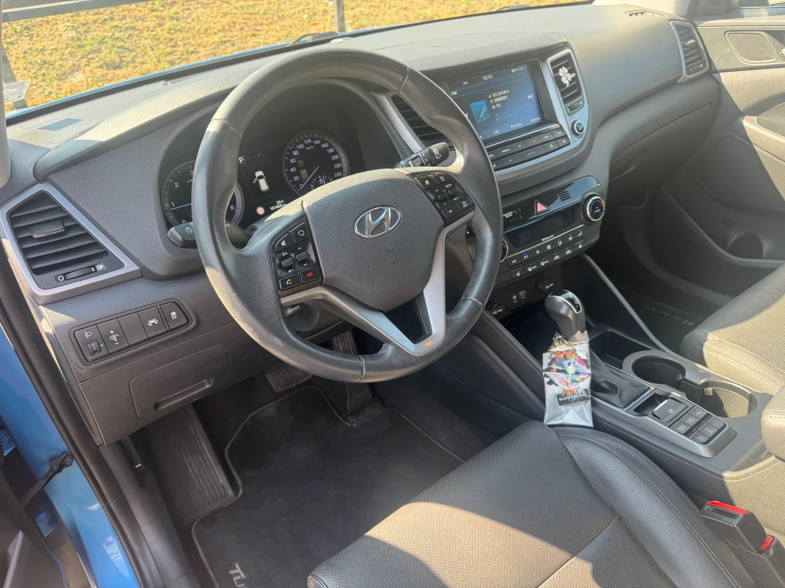 Hyundai Tucson, снимка 12 - Автомобили и джипове - 55453332