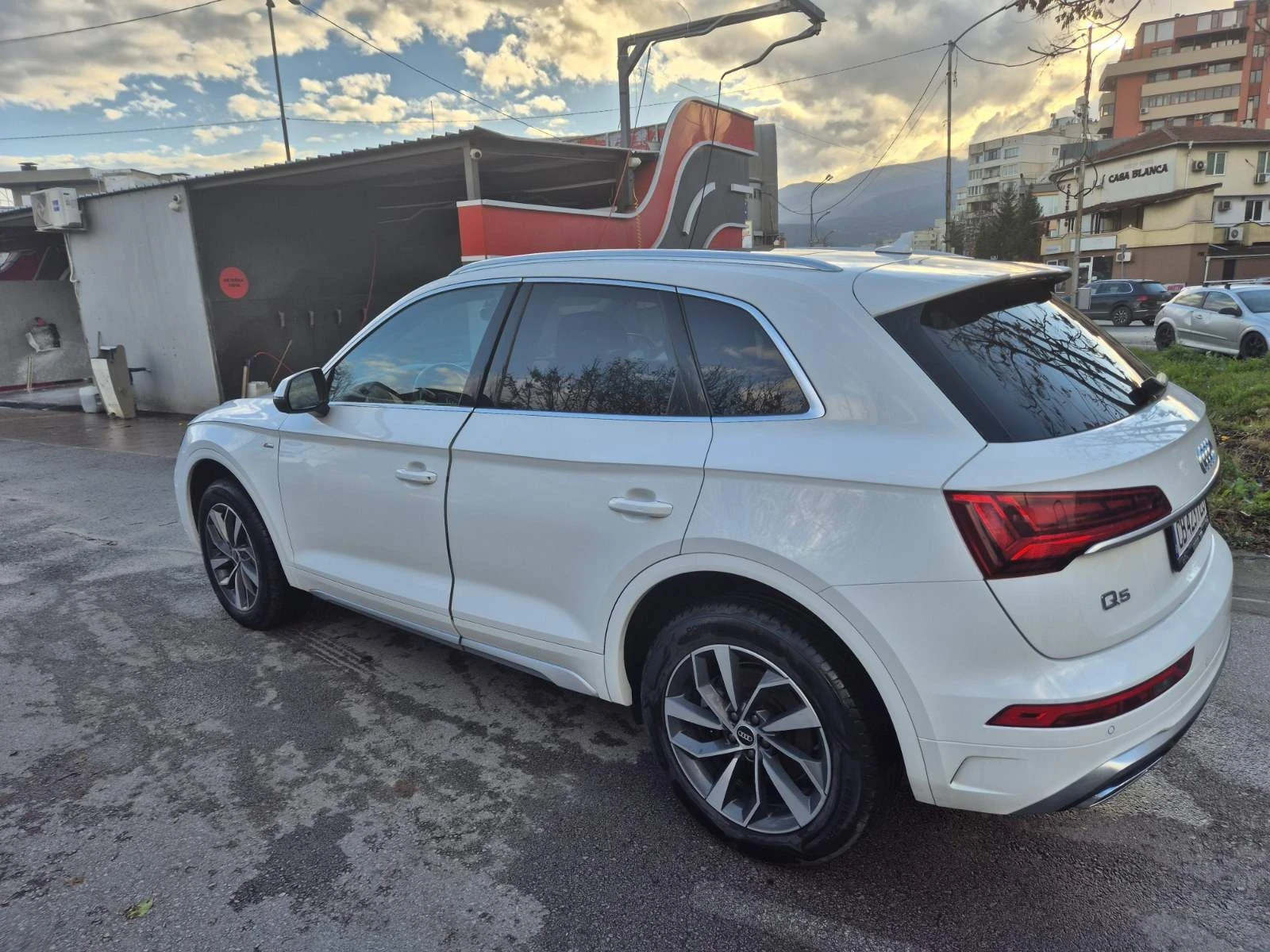 Audi Q5 Progressiv 45 TFSI, снимка 3 - Автомобили и джипове - 56576046