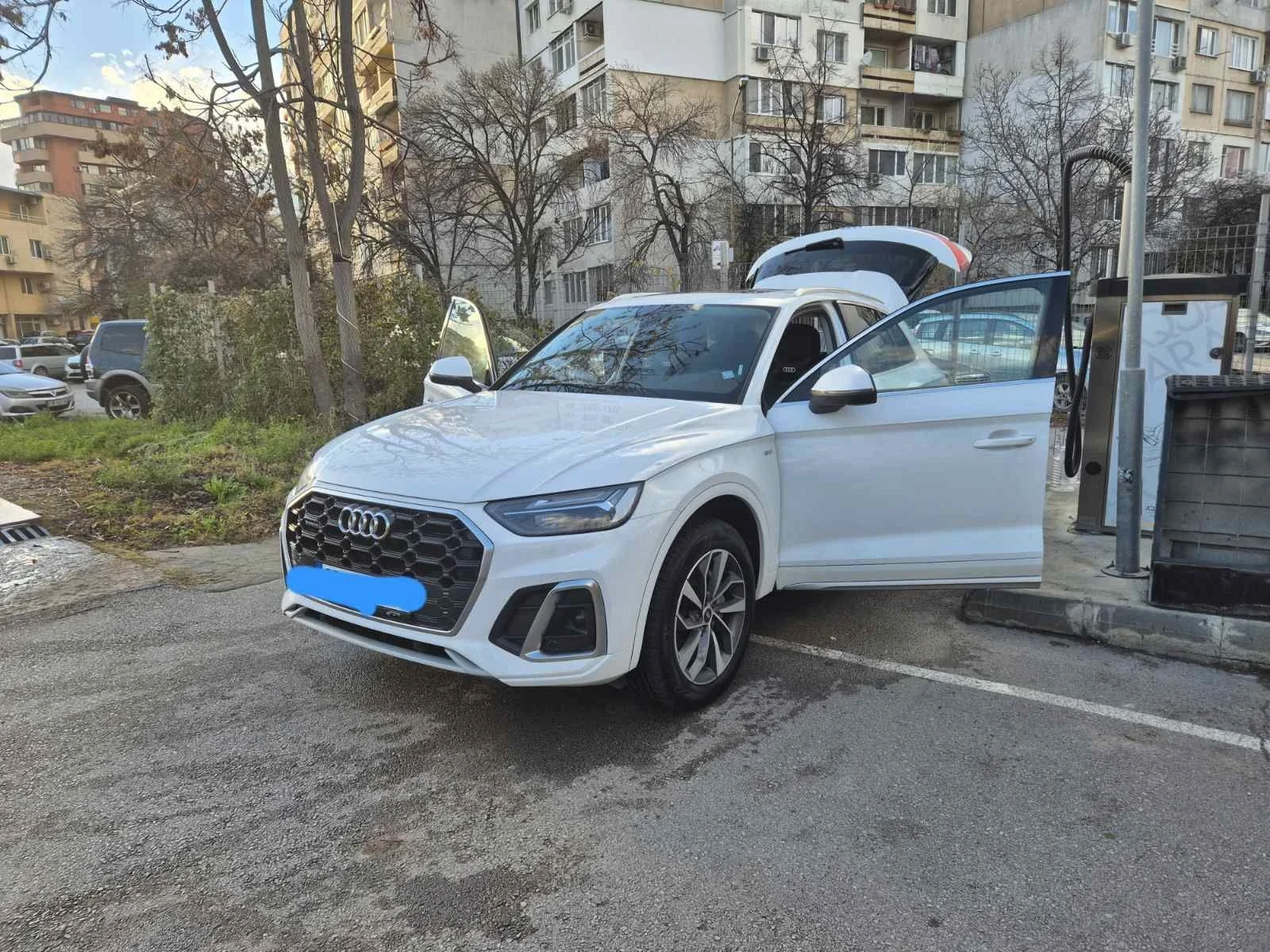 Audi Q5 Progressiv 45 TFSI, снимка 13 - Автомобили и джипове - 56576046